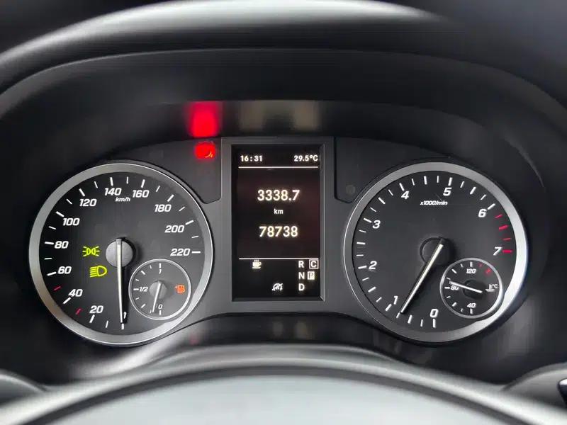 Vito 2021 2.0T Business Edition 7-seater — миниатюра 13