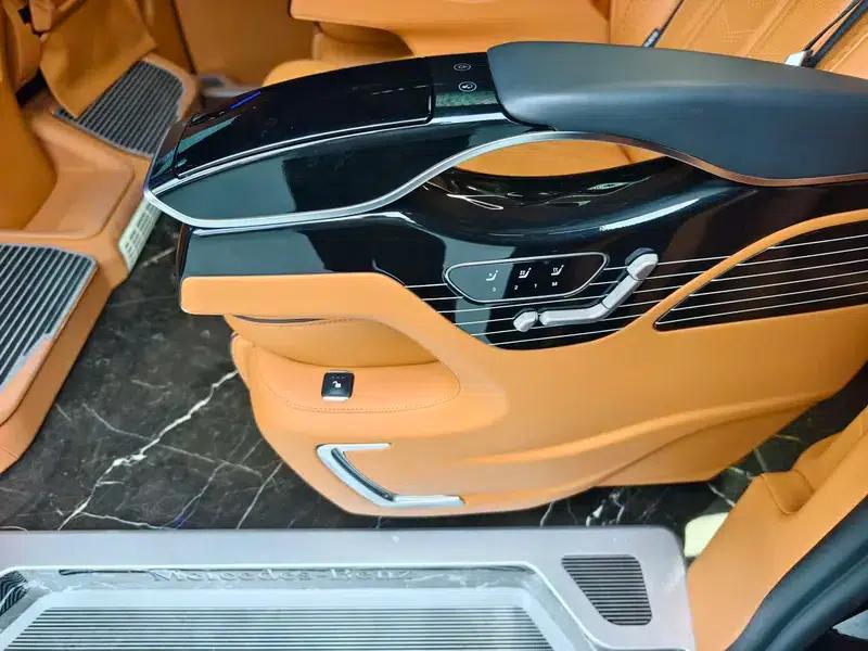 2023 Nissan Vito 2.0T Business Edition 7-seater — миниатюра 8