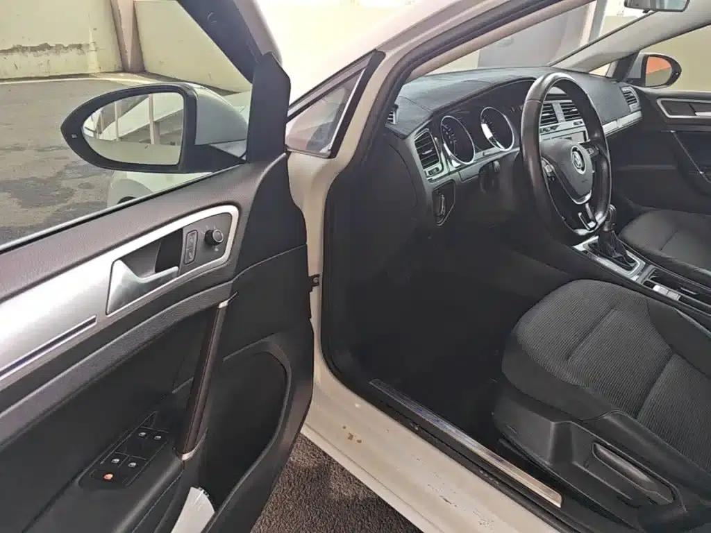 2020 Golf EV — миниатюра 16