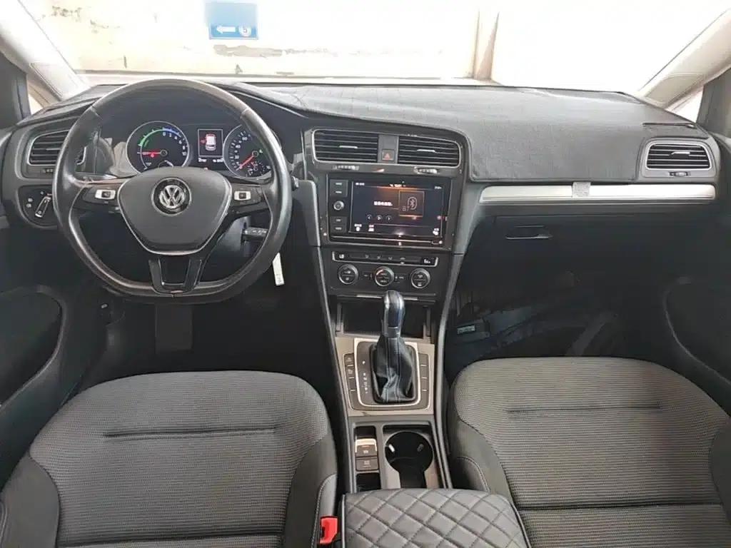 2020 Golf EV — миниатюра 10