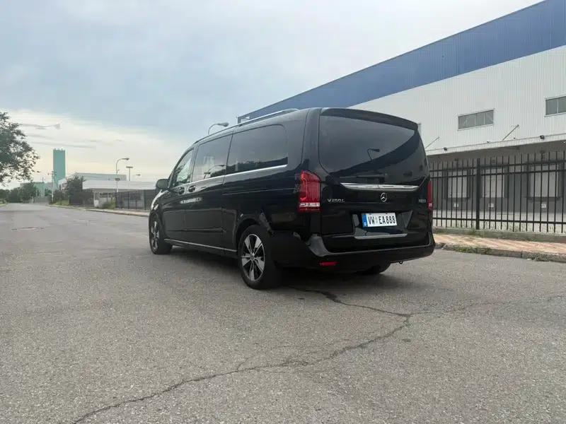 Mercedes-Benz V-Class 2021 V 260 L Long Wheelbase Premium Edition — миниатюра 4