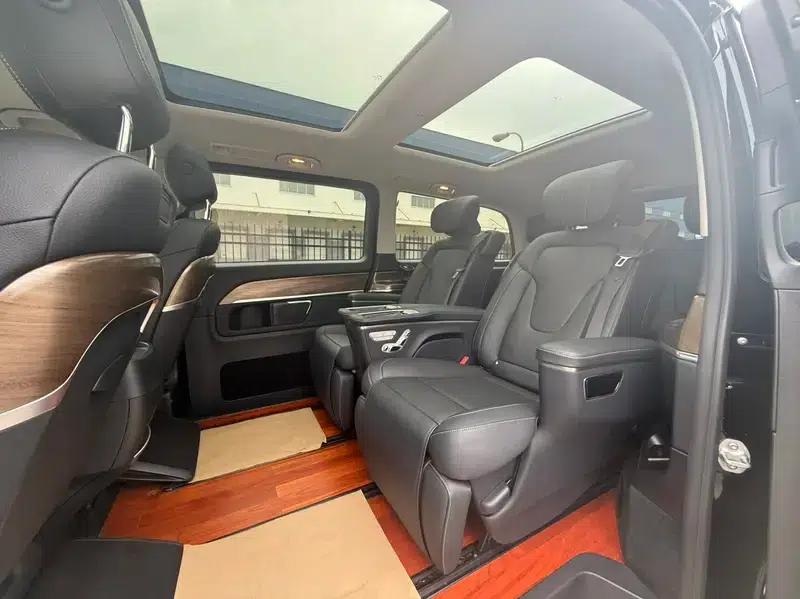 Mercedes-Benz V-Class 2021 V 260 L Long Wheelbase Premium Edition — миниатюра 9