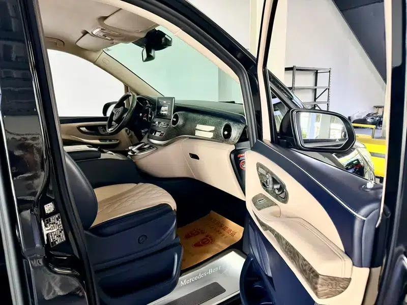 Mercedes-Benz V-Class 2018 V 260 L Premium Extended Edition (China VI Emission Standard) — миниатюра 6