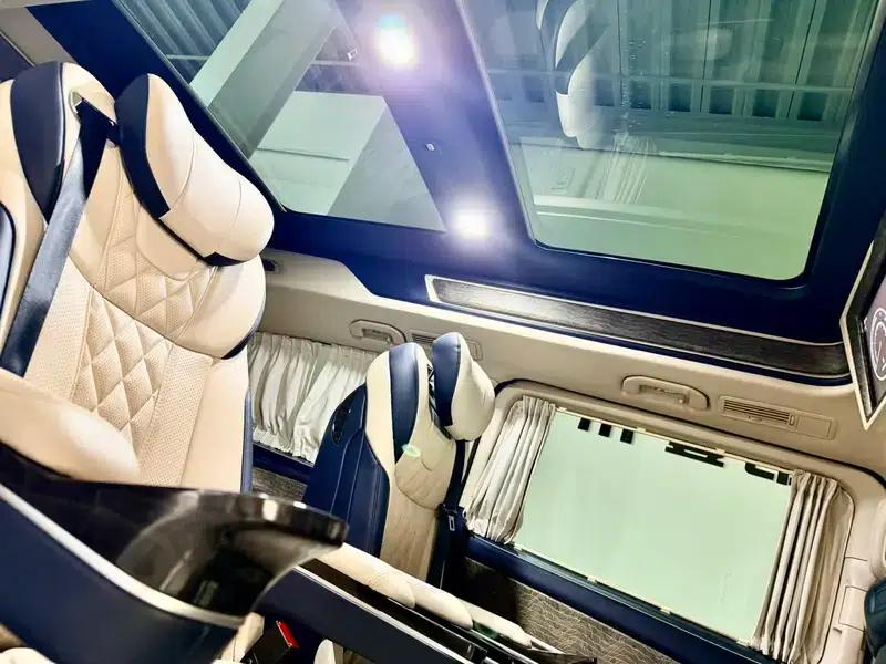Mercedes-Benz V-Class 2018 V 260 L Premium Extended Edition (China VI Emission Standard) — миниатюра 8
