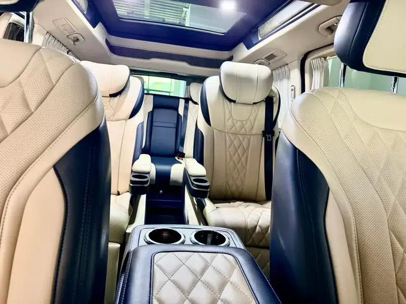 Mercedes-Benz V-Class 2018 V 260 L Premium Extended Edition (China VI Emission Standard) — миниатюра 10