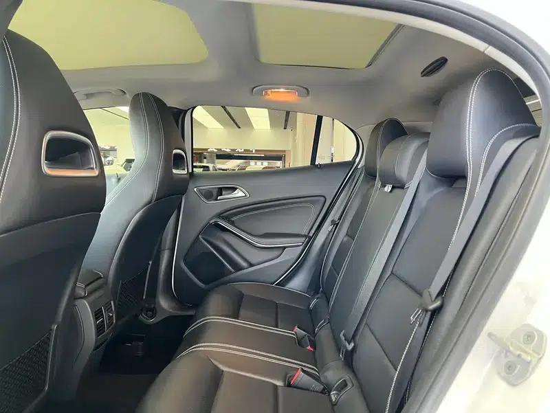 2016 Mercedes-Benz GLA 200 Dynamic — миниатюра 14