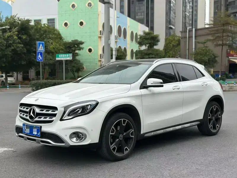 2017 Mercedes-Benz GLA 220 4MATIC Fashion Edition — миниатюра 1