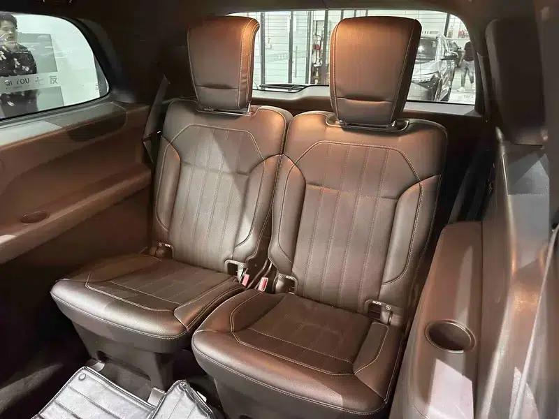 Mercedes-Benz GLS 2018 3.0T Automatic 4WD 7-Seater (Parallel Import) — миниатюра 24