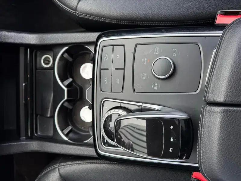 Mercedes-Benz GLS 2017 3.0T Automatic 4WD 7-Seater (Parallel Import) — миниатюра 7