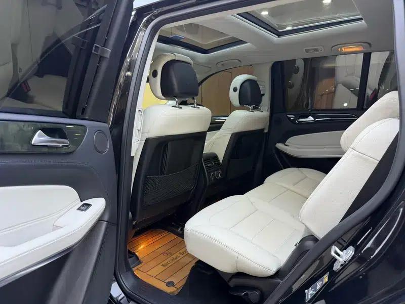 Mercedes-Benz GLS 2017 4.7T Automatic 4WD 7-Seater (Parallel Import) — миниатюра 18
