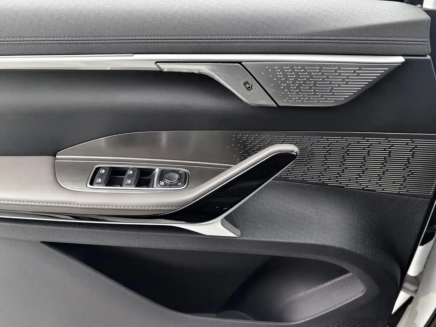 Everyone 7 2024 Facelift Super Hybrid Long Range Enjoy Edition — миниатюра 7