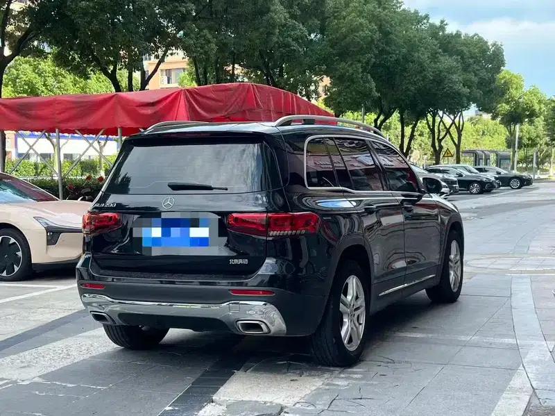 2023 Mercedes-Benz GLB 200 Dynamic — миниатюра 6