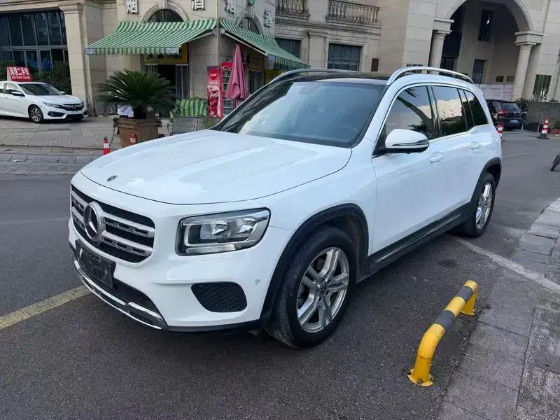 2020 Mercedes-Benz GLB 180 Fashion Edition — миниатюра 1