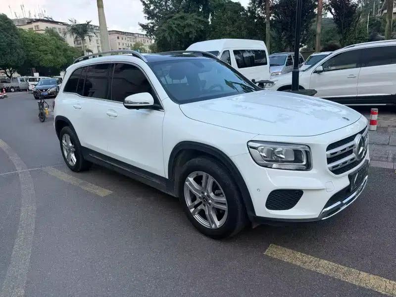 2020 Mercedes-Benz GLB 180 Fashion Edition — миниатюра 3