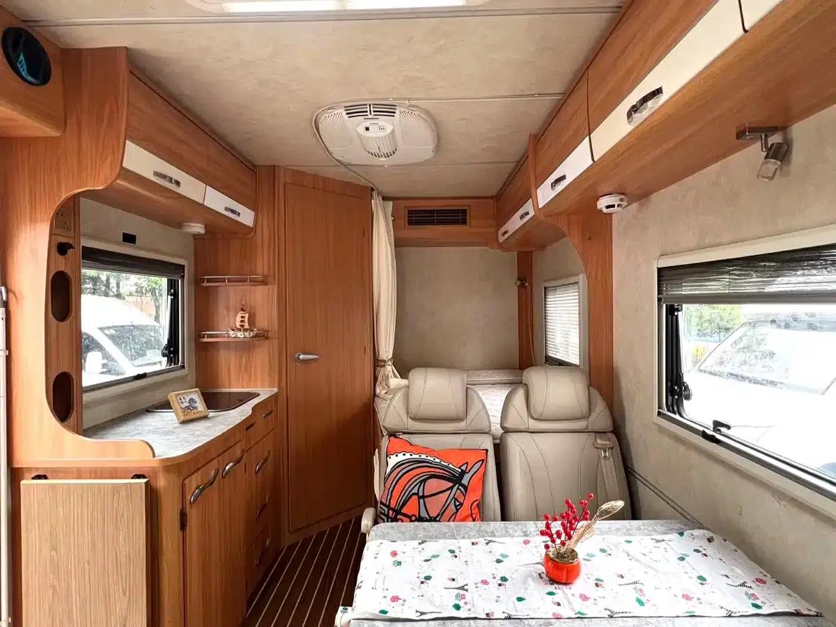 SAIC MAXUS V80C Motorhome 2019 Model 2.5T Automatic — миниатюра 7