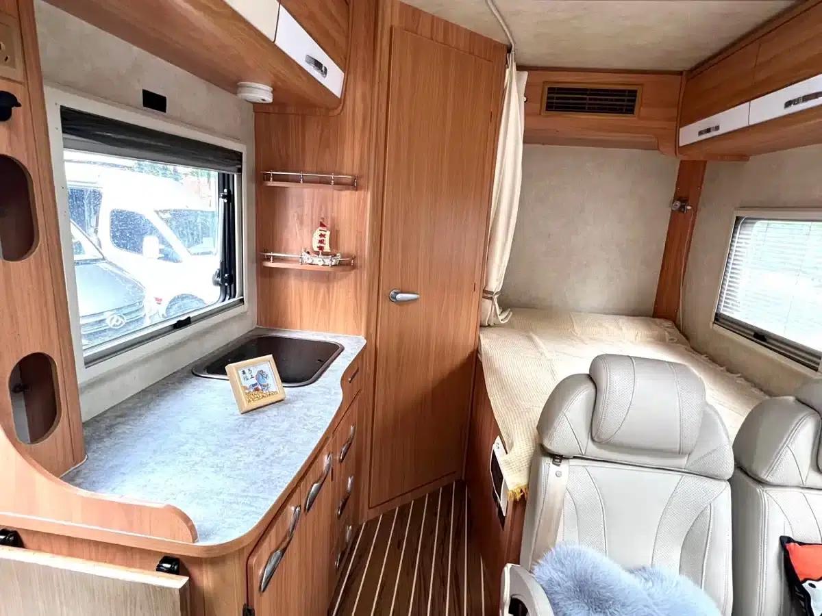 SAIC MAXUS V80C Motorhome 2019 Model 2.5T Automatic — миниатюра 9