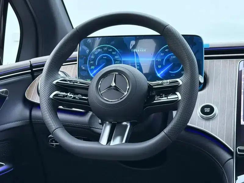 2024 Mercedes-Benz EQE SUV 500 4MATIC Pioneer Edition — миниатюра 16