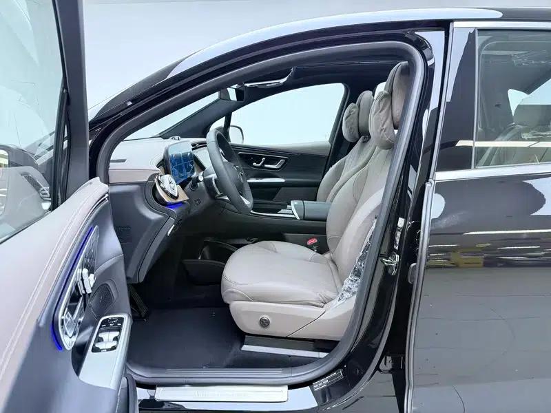 2024 Mercedes-Benz EQE SUV 500 4MATIC Pioneer Edition — миниатюра 17