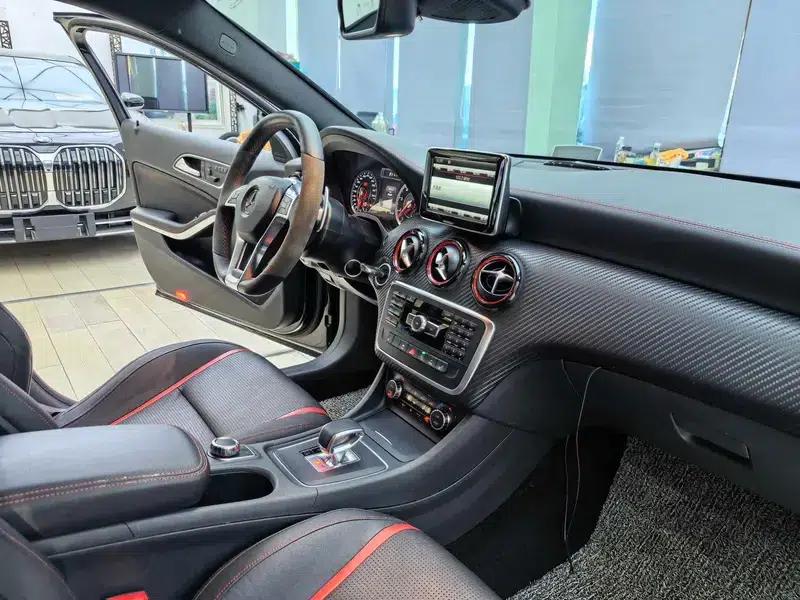 2014 Mercedes-Benz A-Class AMG (Imported) AMG A 45 4MATIC — миниатюра 12