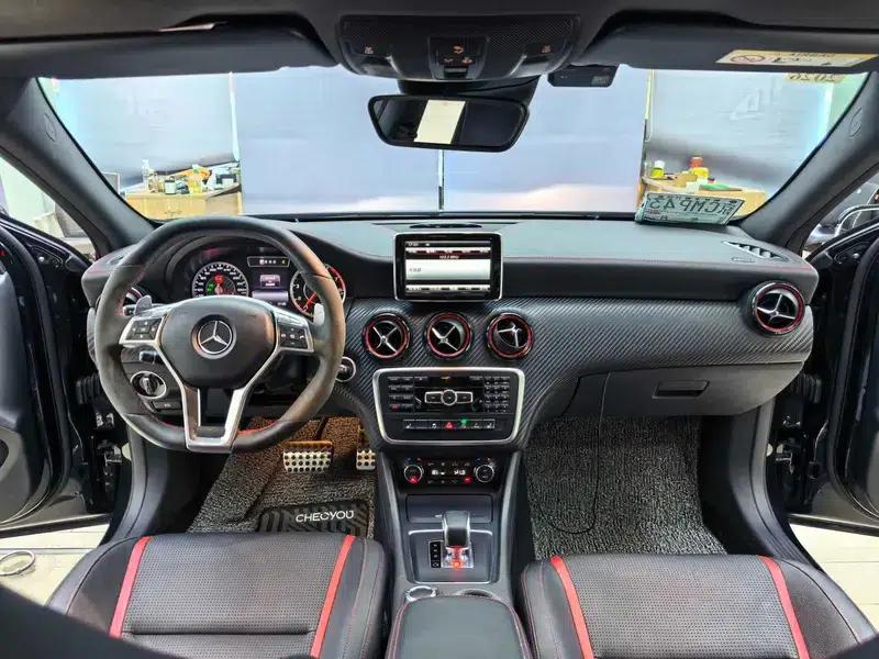 2014 Mercedes-Benz A-Class AMG (Imported) AMG A 45 4MATIC — миниатюра 8