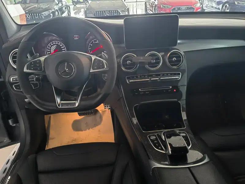Mercedes-Benz GLC Coupe AMG 2017 AMG GLC 43 4MATIC Coupe SUV Special Edition — миниатюра 7