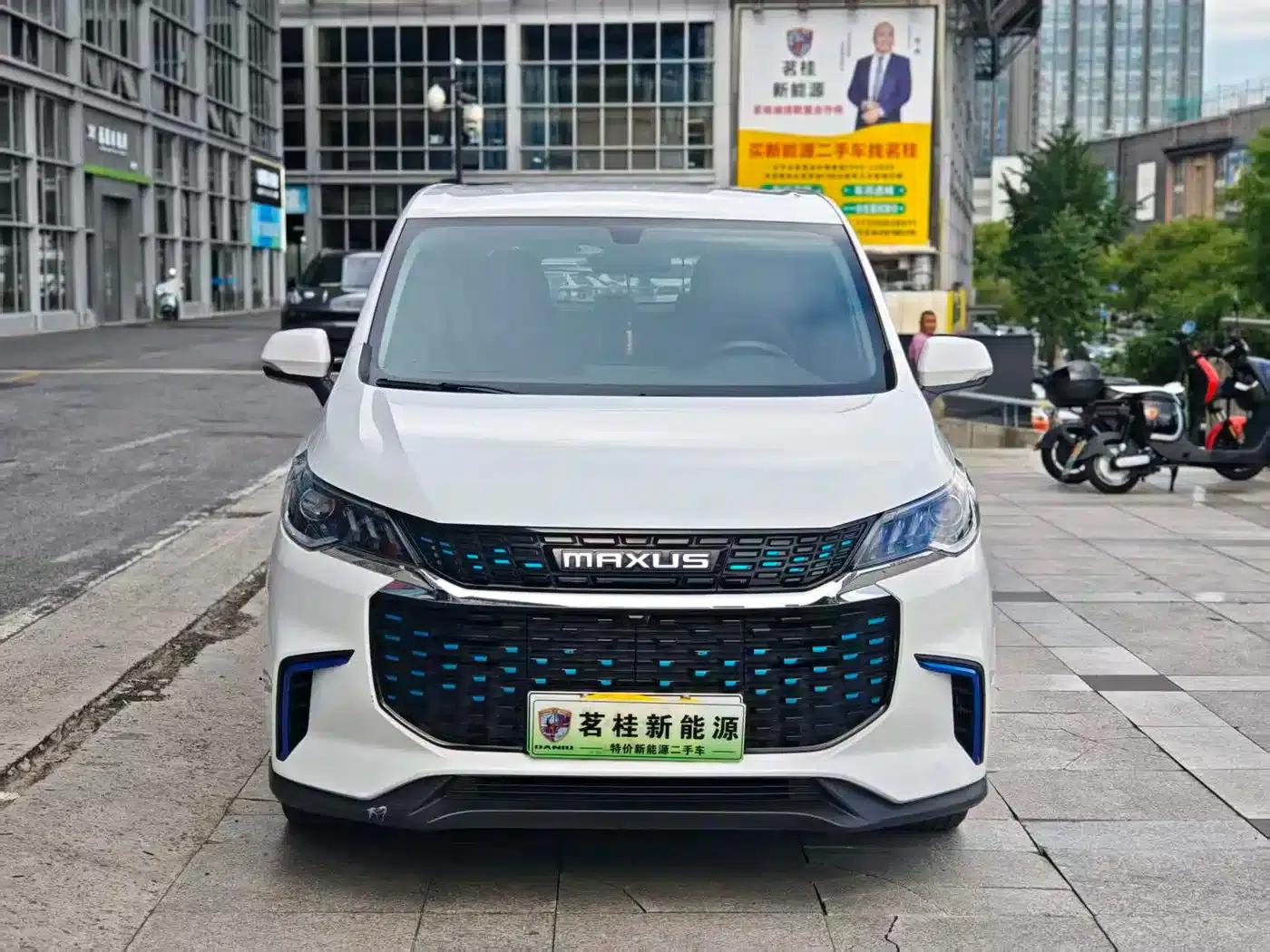 SAIC MAXUS EUNIQ 5 2020 Facelift, Large Battery Capacity Comfort Edition, 7-Seater — миниатюра 2
