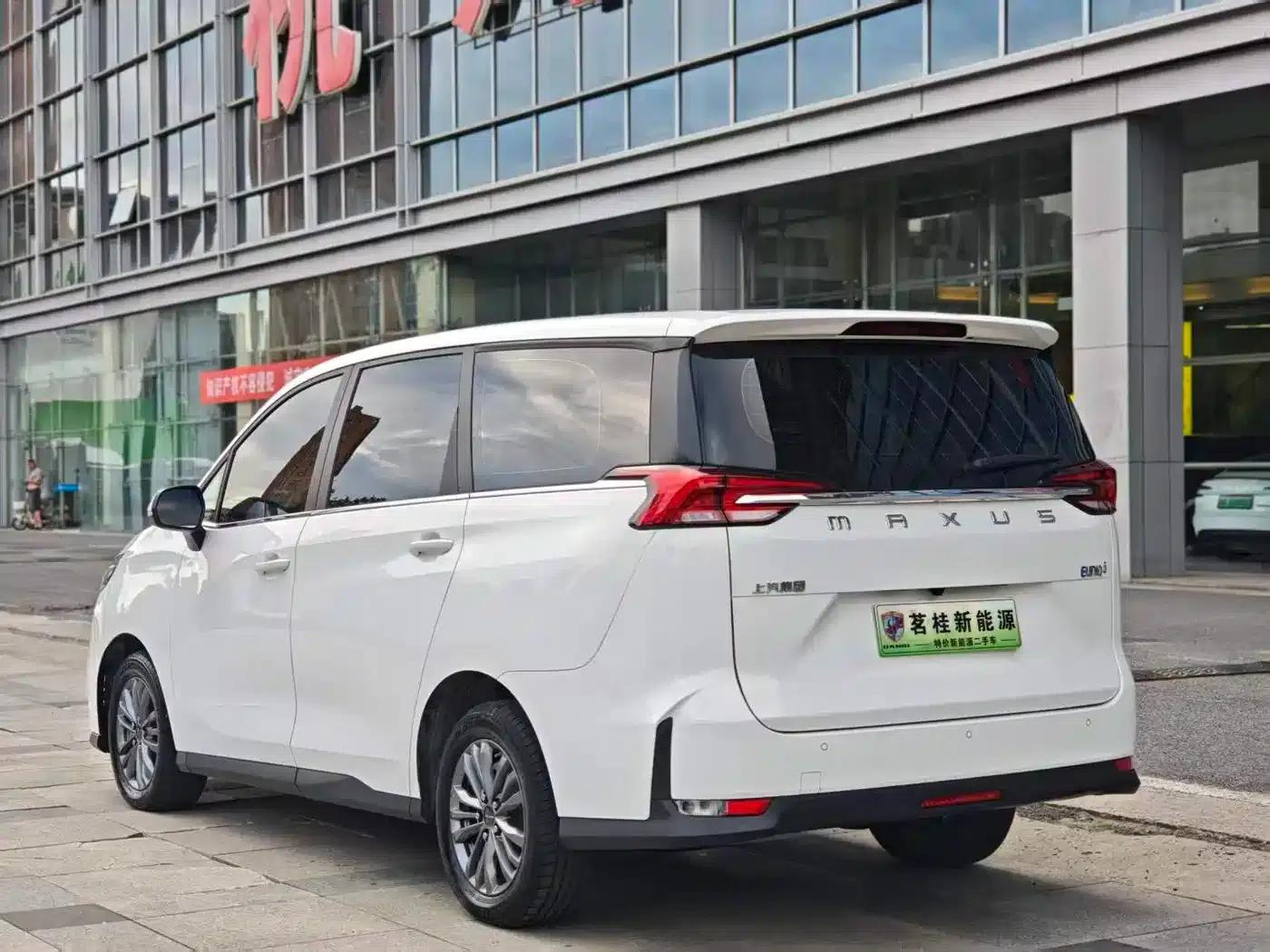 SAIC MAXUS EUNIQ 5 2020 Facelift, Large Battery Capacity Comfort Edition, 7-Seater — миниатюра 4