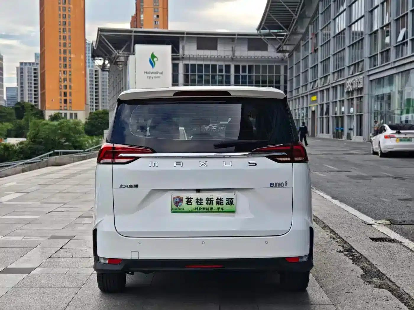 SAIC MAXUS EUNIQ 5 2020 Facelift, Large Battery Capacity Comfort Edition, 7-Seater — миниатюра 5