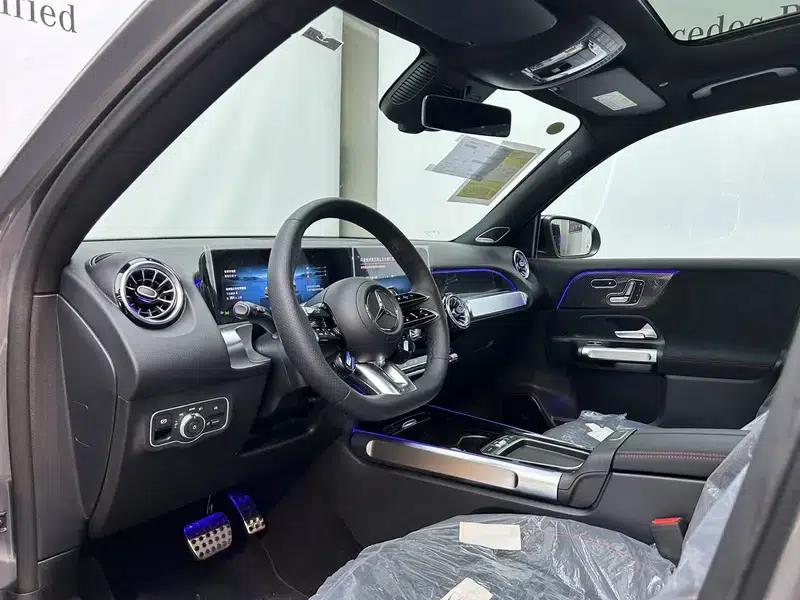2026 Mercedes-Benz GLB AMG 35 4MATIC — миниатюра 18