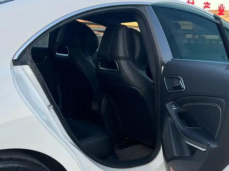 Mercedes-Benz CLA (Imported) 2018 CLA 200 Fashion Edition — миниатюра 10