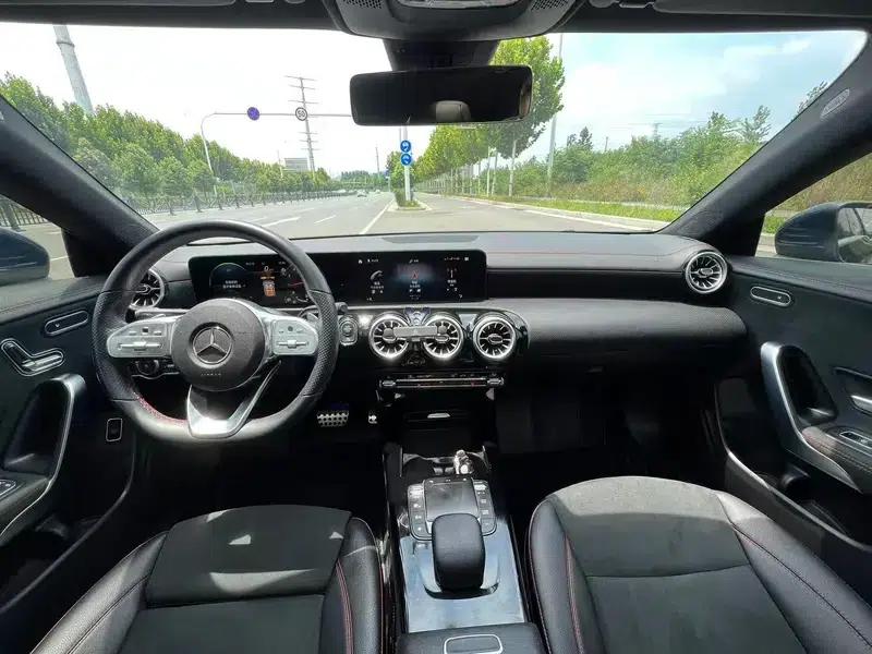 Mercedes-Benz CLA (Imported) 2022 Facelift CLA 200 Four-Door Coupe — миниатюра 6