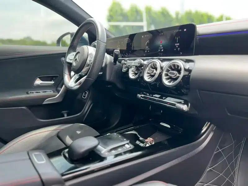 Mercedes-Benz CLA (Imported) 2022 Facelift CLA 200 Four-Door Coupe — миниатюра 8