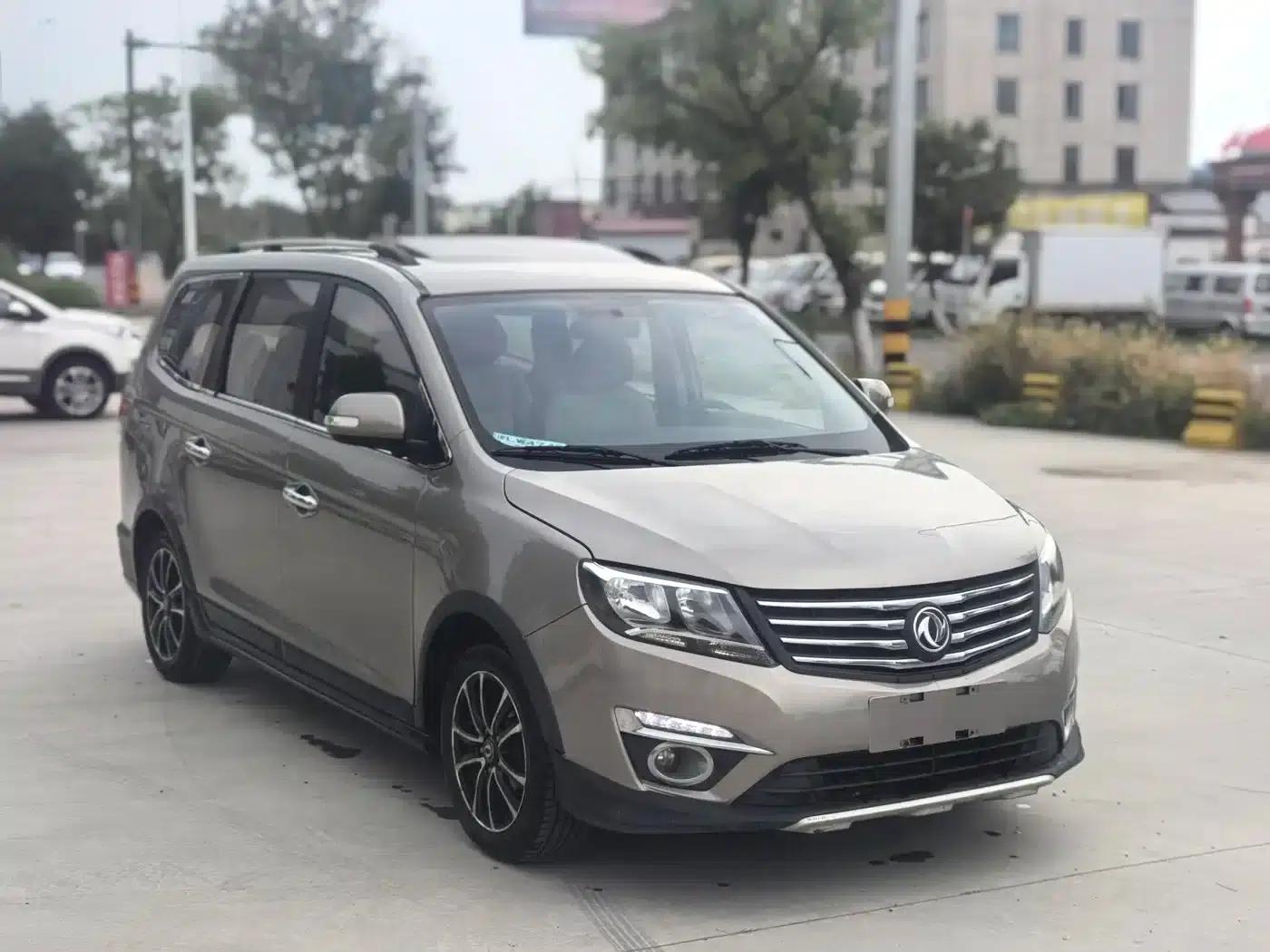 Fengxing S500 2016 1.6L CVT Premium Edition — миниатюра 3