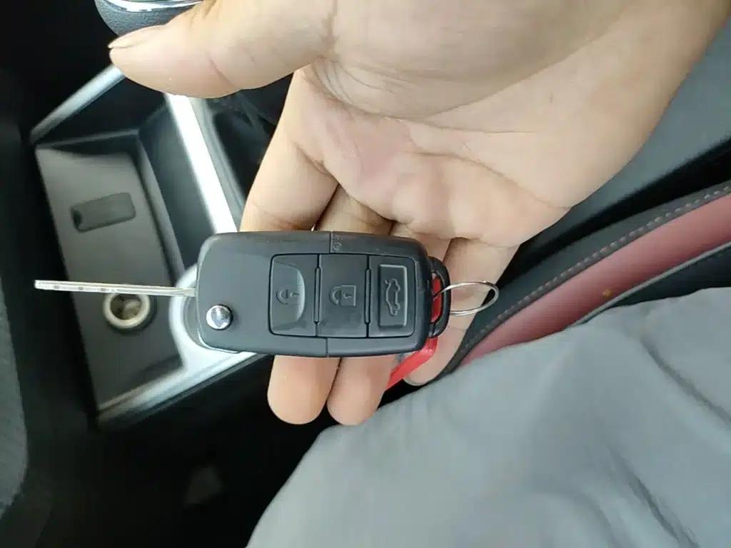 Fengxing T5 2021 1.6L Manual Comfort Model — миниатюра 9