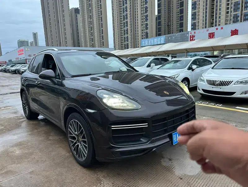 Cayenne 2011 Cayenne S 4.8L — миниатюра 2