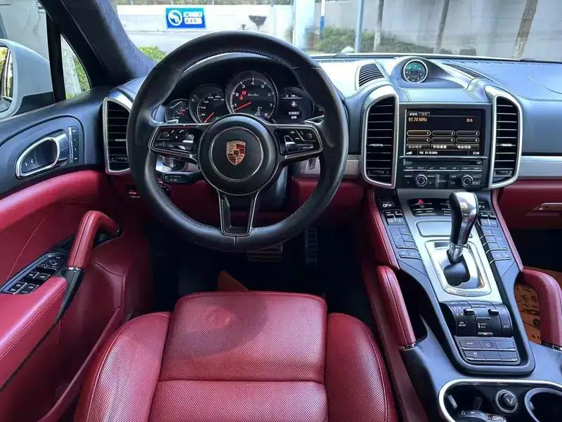 Cayenne 2015 Cayenne Turbo 4.8T — миниатюра 11