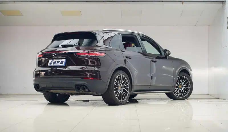 2021 Cayenne 3.0T Automatic AWD 5-Seater Factory Custom Edition — миниатюра 4