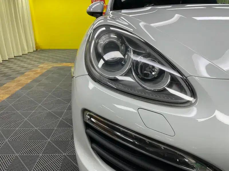 Cayenne 2011 Cayenne S Hybrid 3.0T — миниатюра 14