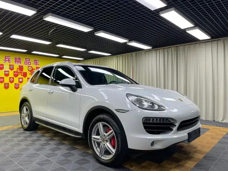 Cayenne 2011 Cayenne S Hybrid 3.0T — миниатюра 3
