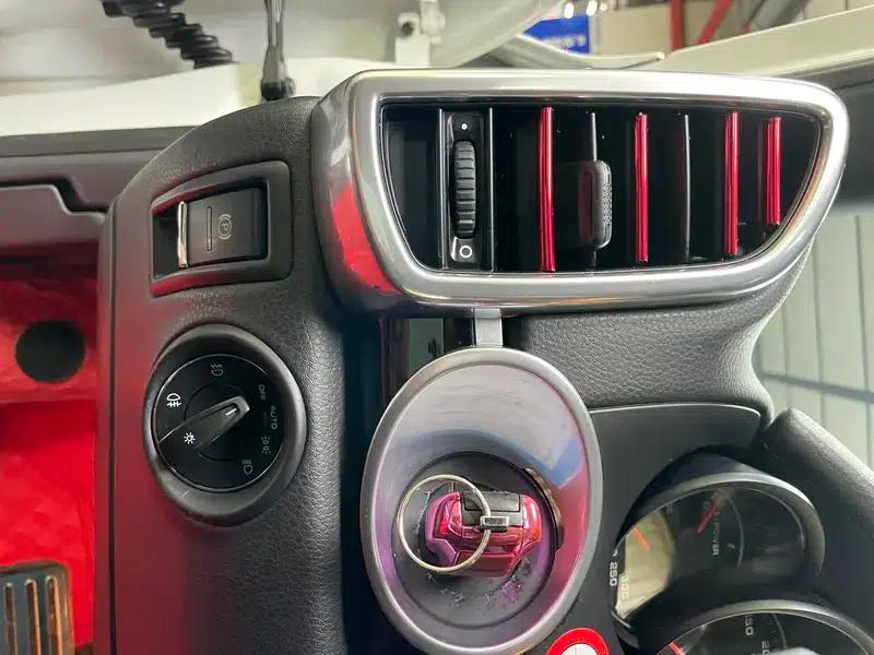 Cayenne 2011 Cayenne S Hybrid 3.0T — миниатюра 25