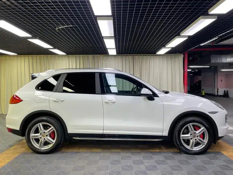 Cayenne 2011 Cayenne S Hybrid 3.0T — миниатюра 8