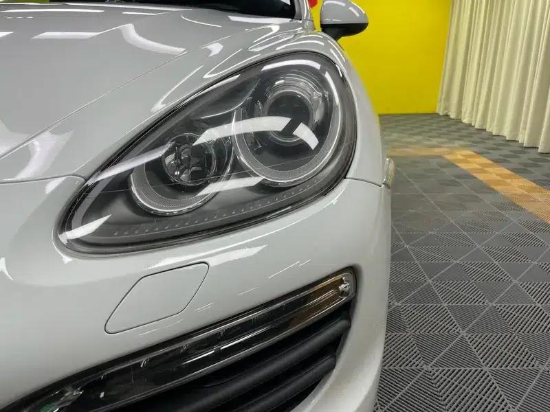 Cayenne 2011 Cayenne S Hybrid 3.0T — миниатюра 10