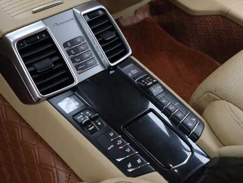 2014 Panamera 4 Executive 3.0T — миниатюра 18