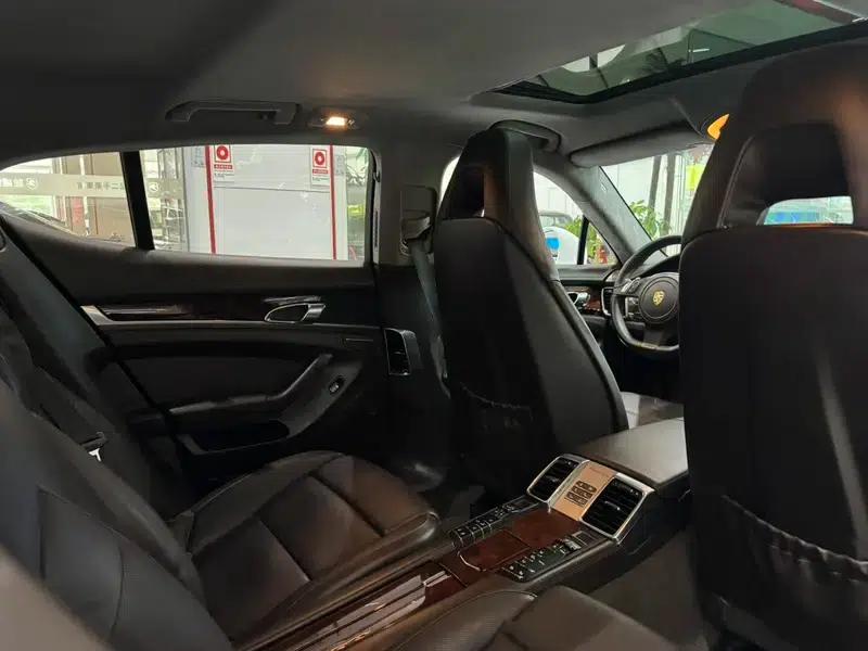 Panamera 2010 Panamera Turbo 4.8T — миниатюра 14