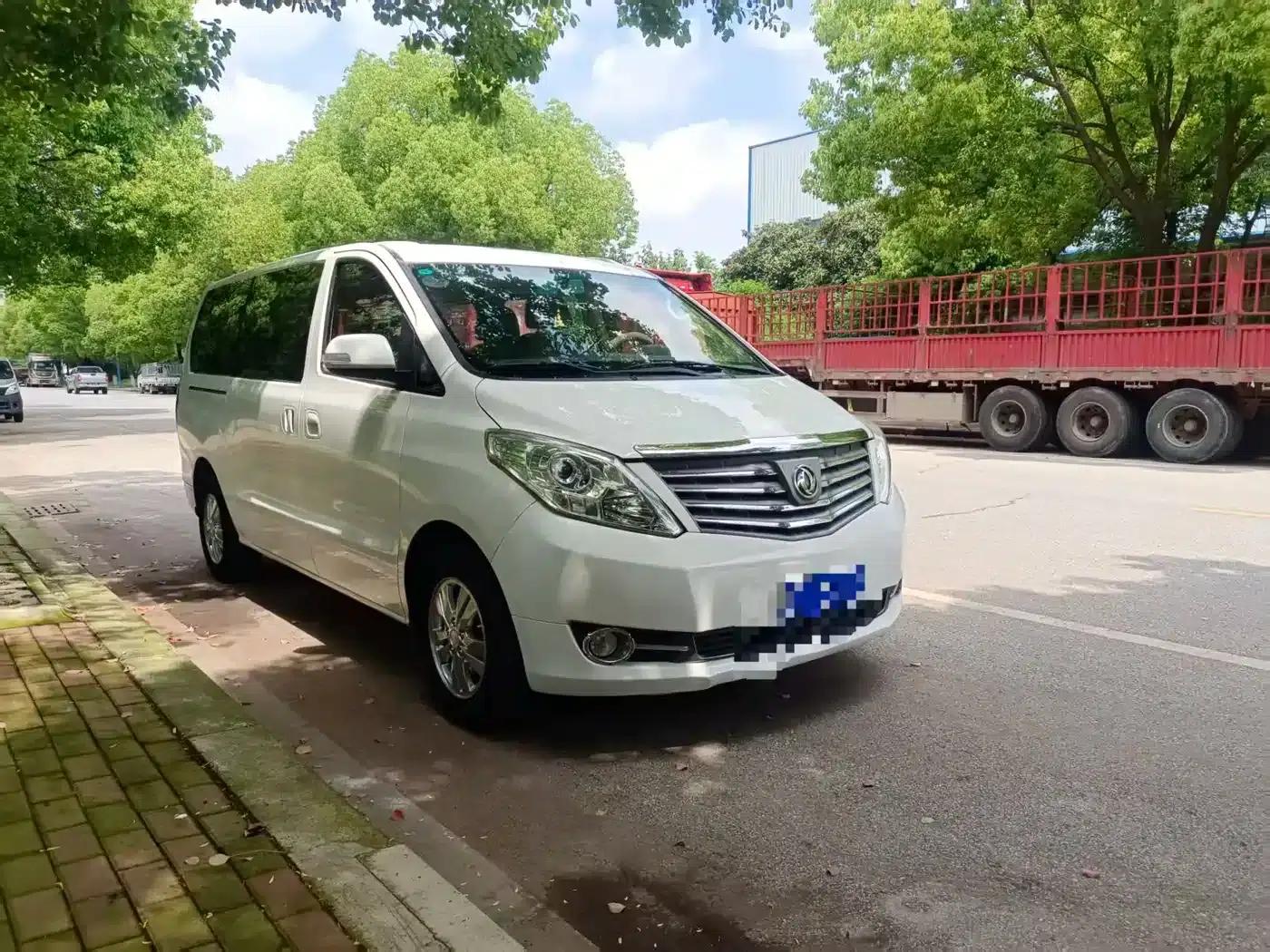 Fengxing CM7 2016 2.0T Manual Deluxe Edition — миниатюра 2