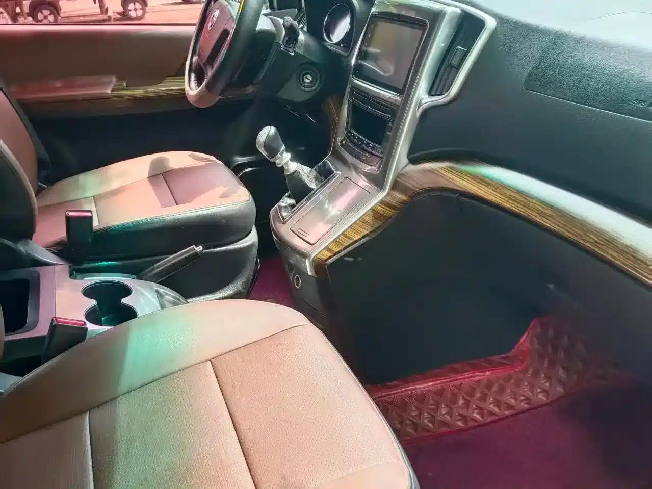 Fengxing CM7 2016 2.0T Manual Deluxe Edition — миниатюра 6