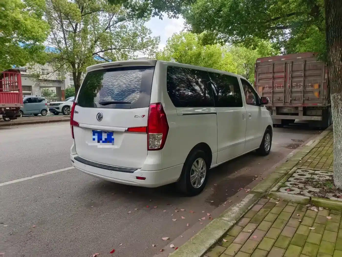 Fengxing CM7 2016 2.0T Manual Deluxe Edition — миниатюра 8
