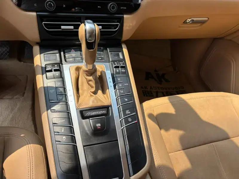 2014 Macan 2.0T — миниатюра 27