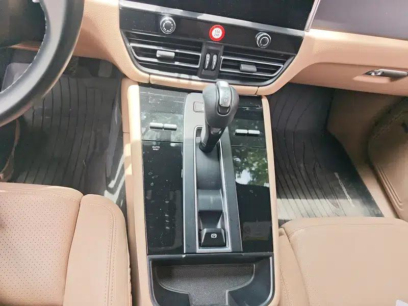 2022 Macan 2.0T — миниатюра 14