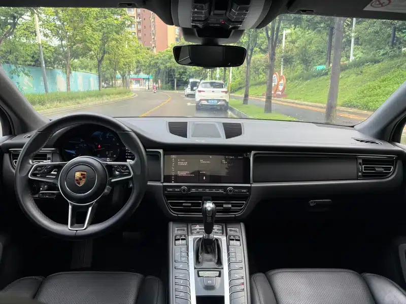 2018 Macan 2.0T — миниатюра 6